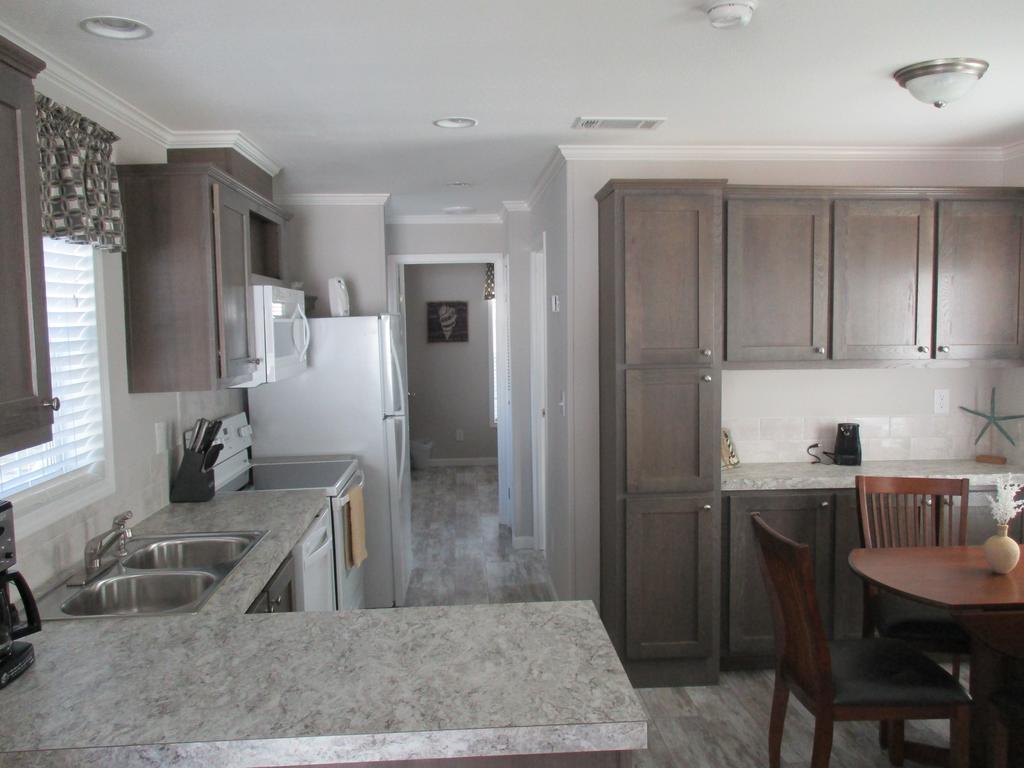 Horseshoe Cove Villa แบรเดนตัน ภายนอก รูปภาพ